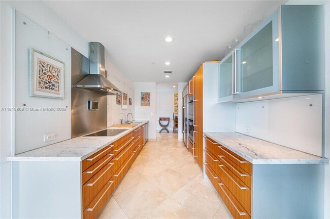 Building Photo - 6103 Aqua Ave