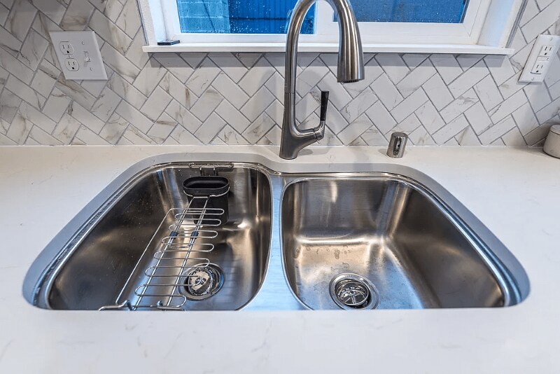 Building Photo - 1018 E 56th St