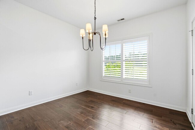 Building Photo - 2035 Prestwick Pl