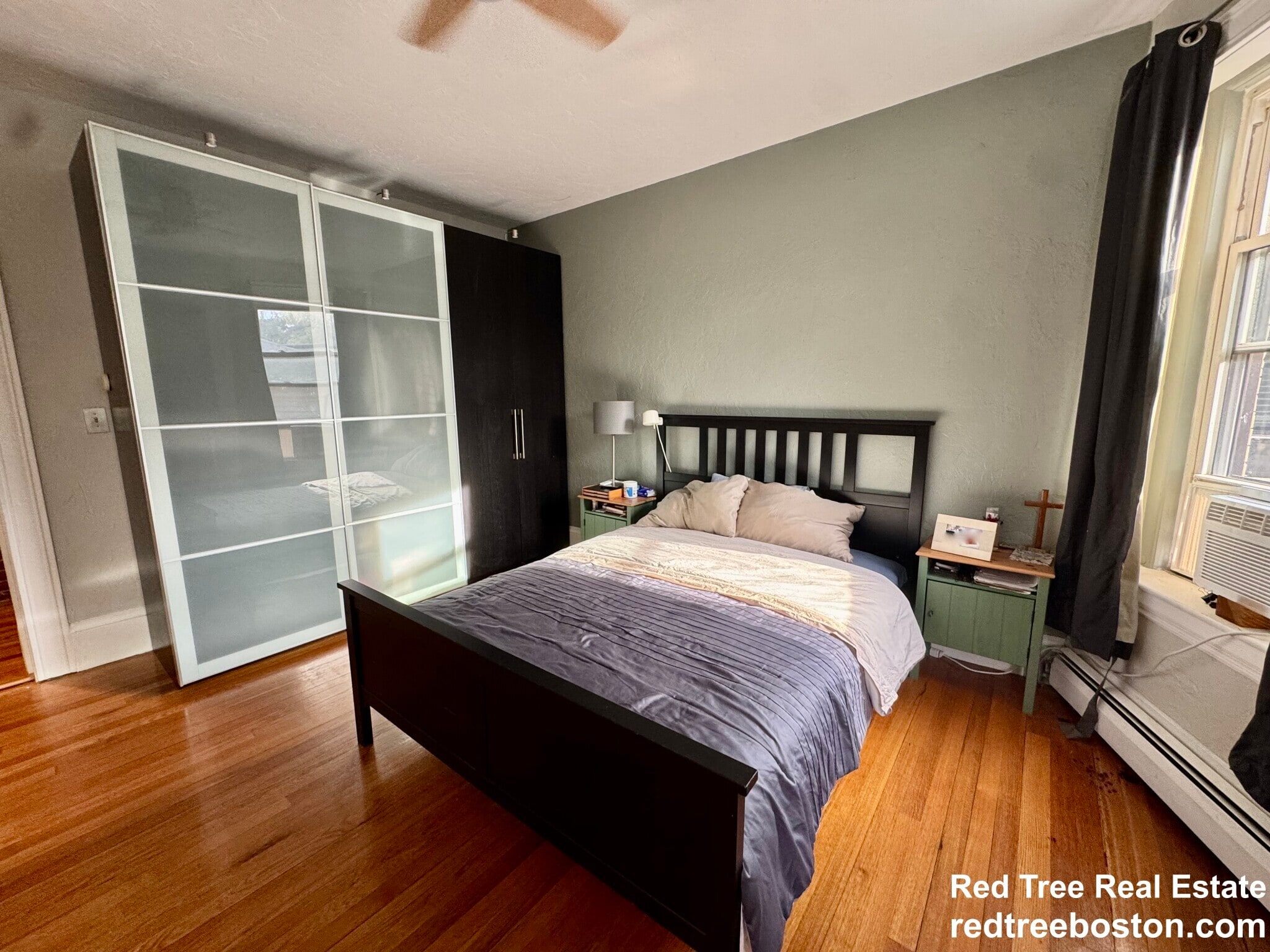 Building Photo - 48 Kent St