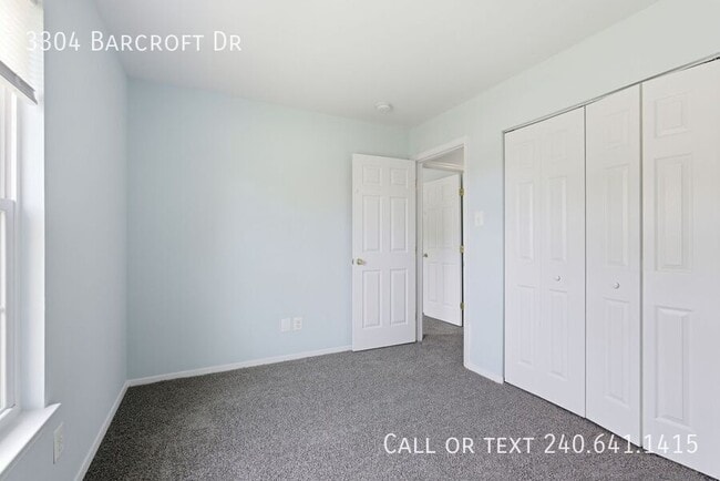 Building Photo - 3304 Barcroft Dr