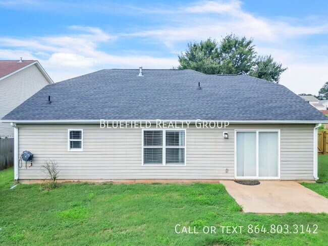Building Photo - 621 Branch View Dr