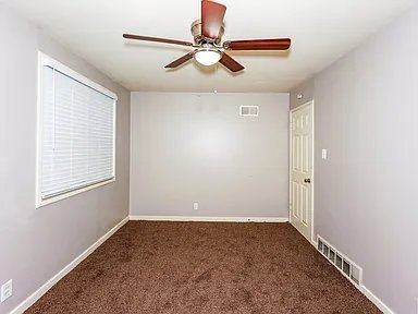 Building Photo - 700 Robison Dr