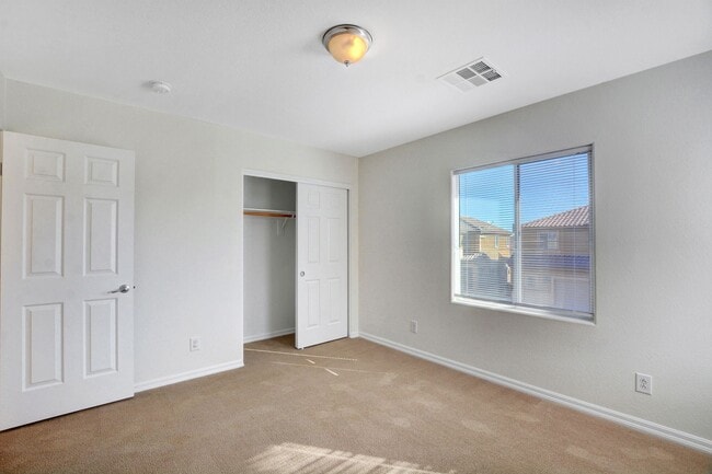 Building Photo - Beautiful Home in Amazing Rhodes Ranch - Guard Gated