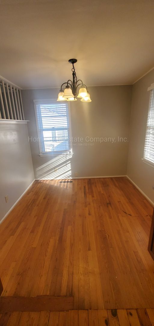 Building Photo - 2812 Hermitage Dr