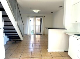 Building Photo - 1134 NW 5th St