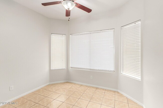 Building Photo - 14634 W Ventura St