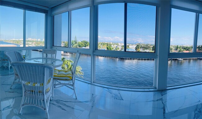 Building Photo - 3100 NE 49th St