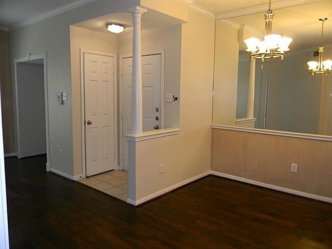 Building Photo - 1330 Old Spanish Trl