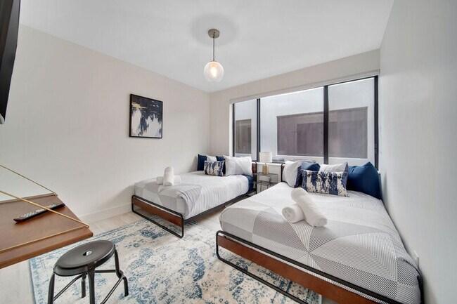 Building Photo - 2166 SW 14th Terrace