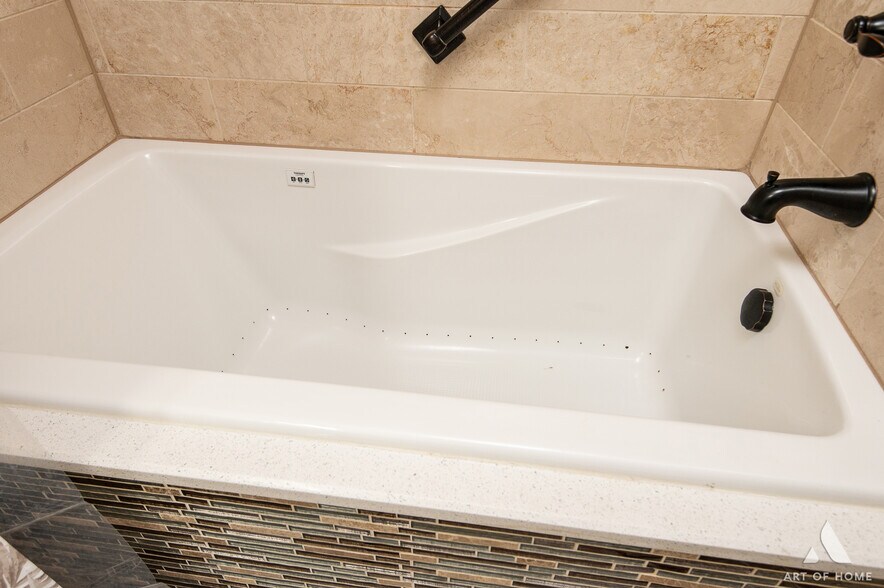 Building Photo - 7247 Bradford Ct