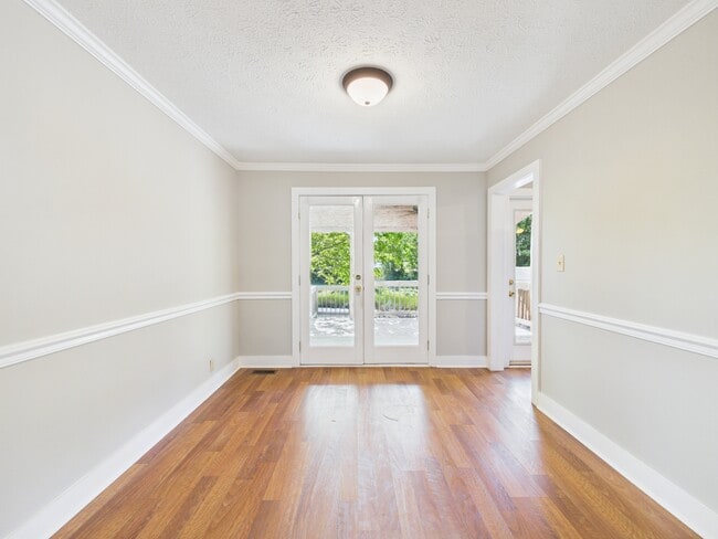 Building Photo - 1985 Briarcliff Rd