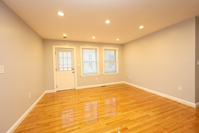 Building Photo - 35 Gleason St