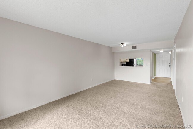 Building Photo - 5200 NW 31st Ave