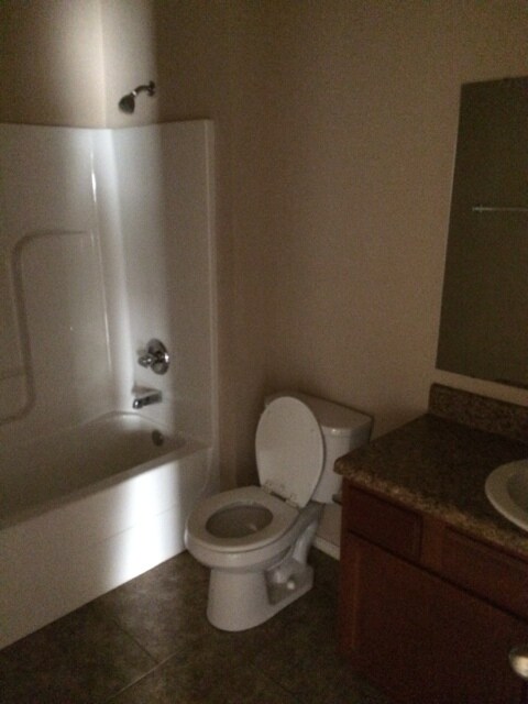 Building Photo - 1307B-1307B Clinic Ln
