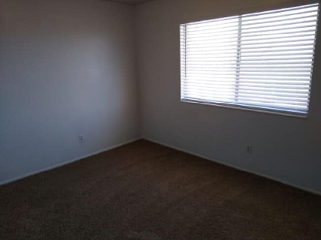 Building Photo - 101 N 1850 W