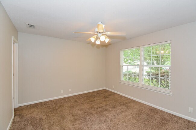 Building Photo - 3048 Ace Wintermeyer Dr