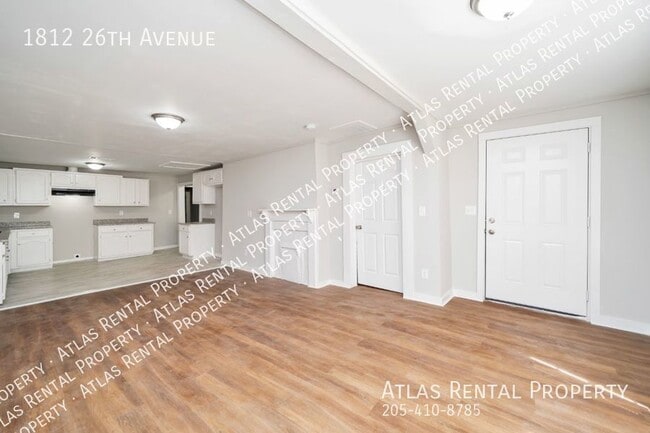 Building Photo - 1812 26th Ave