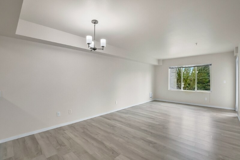 Building Photo - 12040 Bridgeport Way SW