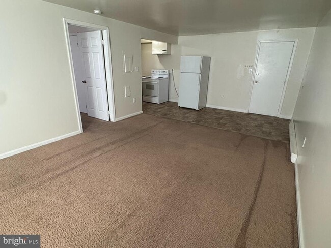 Building Photo - 109 S Bentz St