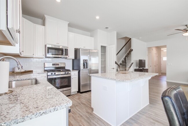 Building Photo - 16 Carlow Ct