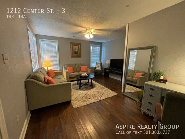 Primary Photo - 1212 Center St