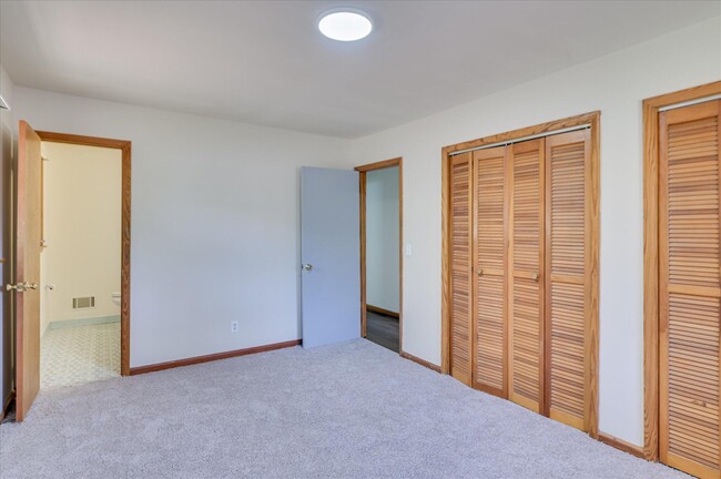 Building Photo - 1114 Terrace Cir