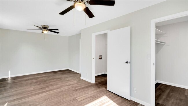 Building Photo - Newly remodeled 3 bedroom / 2 bath