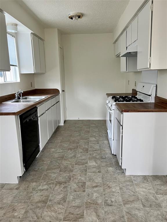Building Photo - 4418 Dove Dr
