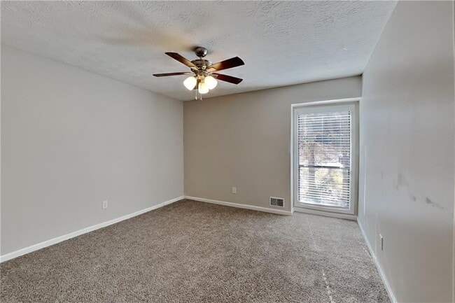 Building Photo - 3263 Holly Mill Run