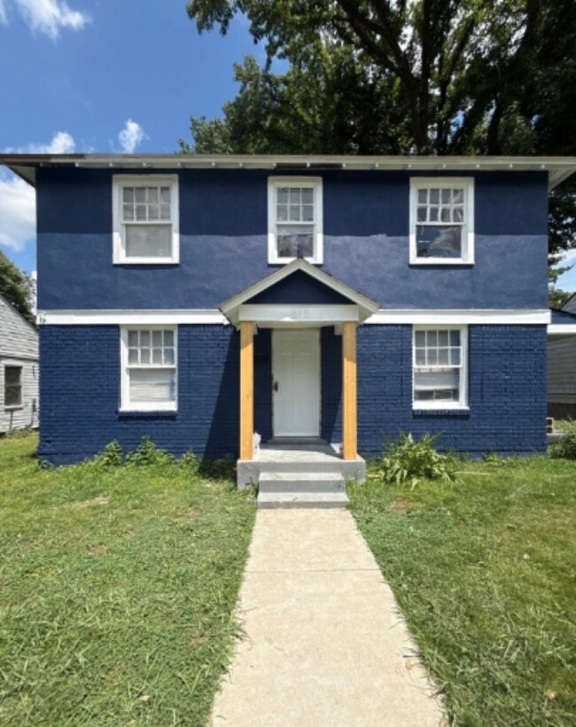 Building Photo - Fully Renovated 4BR Home in Highland Heights – Section 8 Welcome!