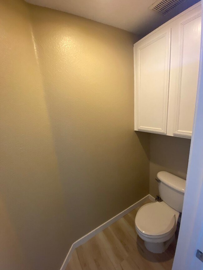 Building Photo - 3408 Conterra Park Ave