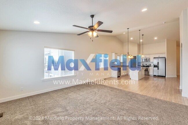 Building Photo - Traverse Mountain View Home