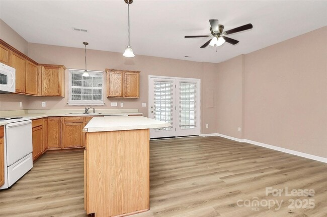 Building Photo - 12260 Jessica Pl