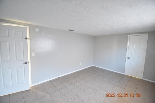 Building Photo - 3518 Umber Rd