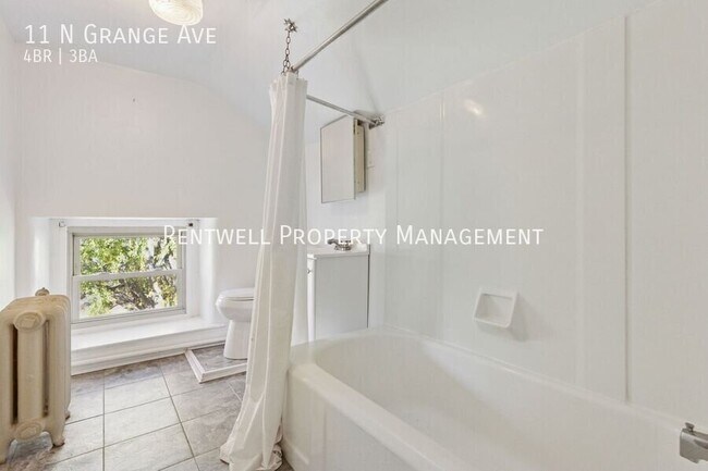 Building Photo - 11 N Grange Ave