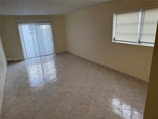 Building Photo - 4101 Indian Creek Dr