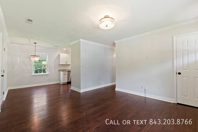 Building Photo - 342 Water Oak Dr