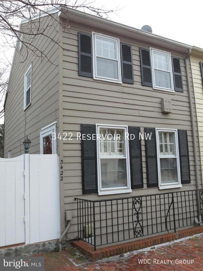 Building Photo - 3422 Reservoir Rd NW