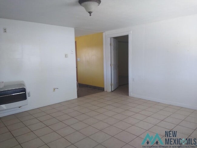 Building Photo - 1504 S Santa Clara St