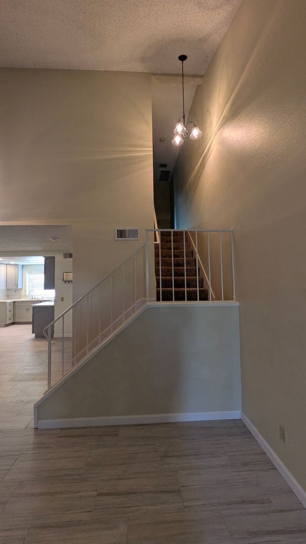 Building Photo - Cute two bedroom condo