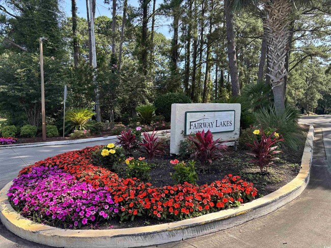 Building Photo - 4034 Fairway Lakes Dr