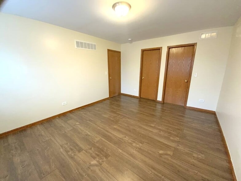 Building Photo - 154 Wedgeport Ct