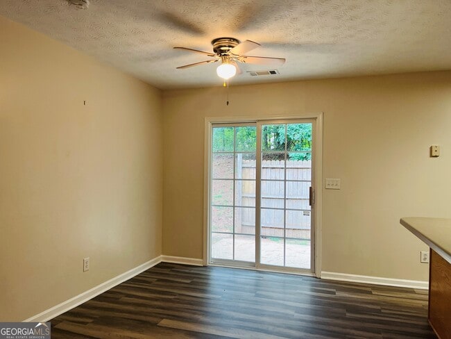 Building Photo - 108 Philmont Ct