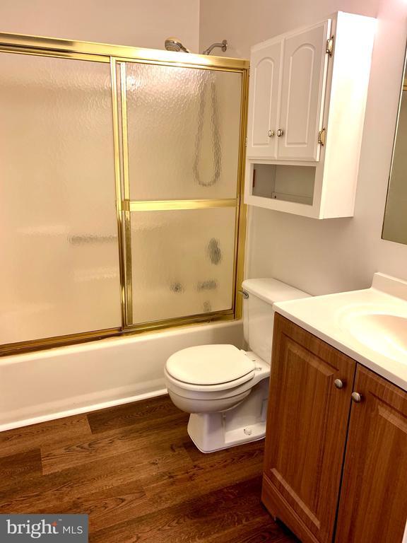 Building Photo - 102 Three Coin Way