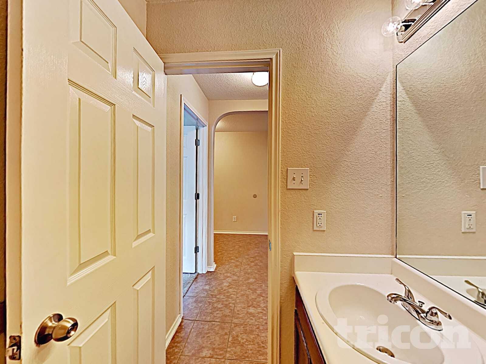 Building Photo - 2319 Camberly View