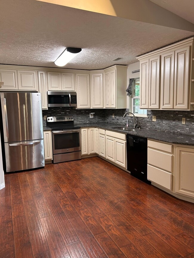 Building Photo - 308 Swordfish Dr