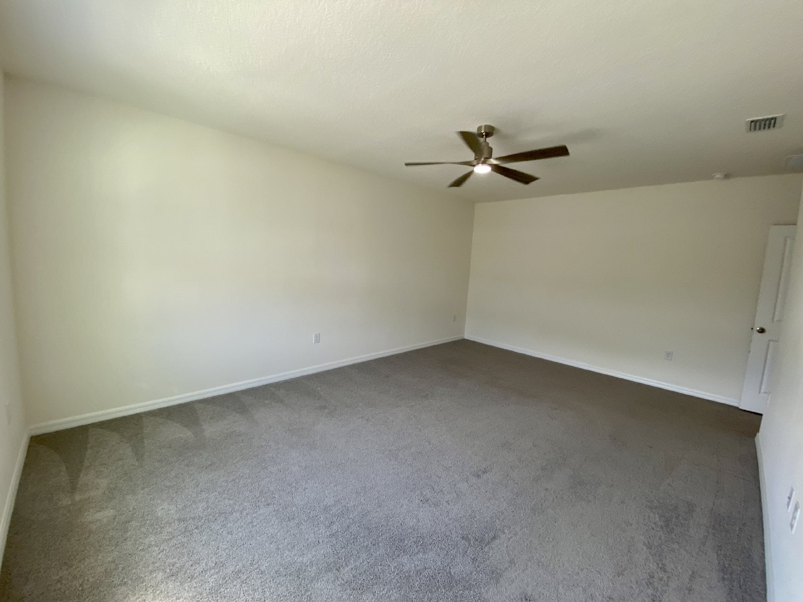 Building Photo - 33367 Apricot Tree Ct