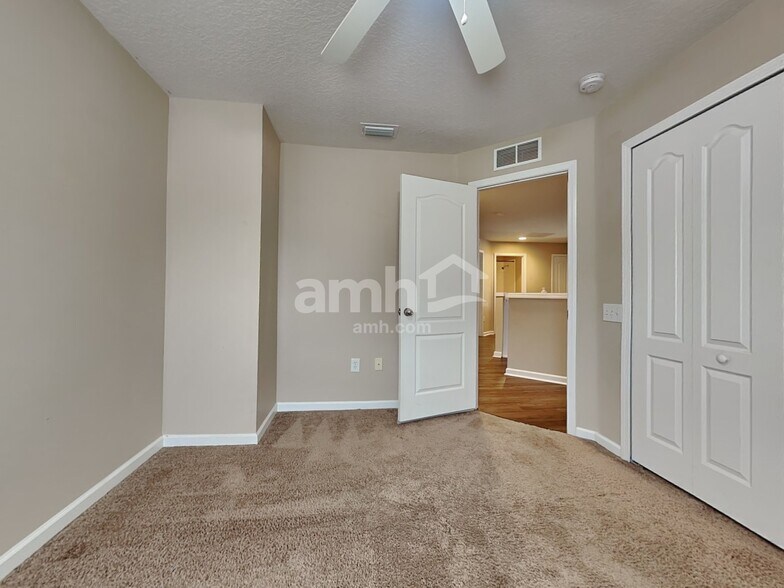 Building Photo - 1601 Acorn Leaf Ct
