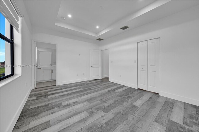 Building Photo - 18320 SW 148th Rd